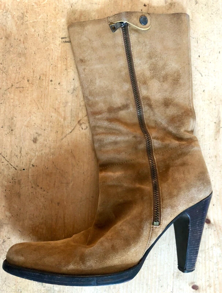 Botas de tacón alto PRADA gamuza cuero talla 8 Foto 4 de 4