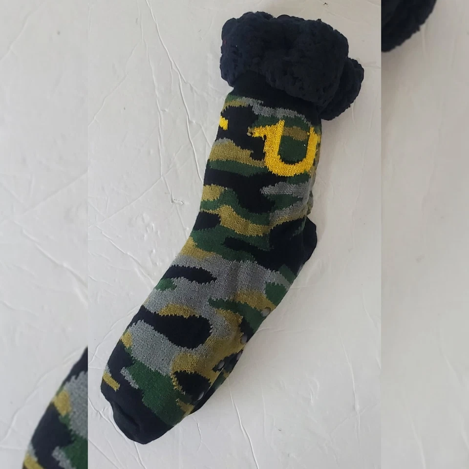 TRUE RELIGION SHERPA FLEECE-LINED THERMAL SLIPPER SOCKS MEN'S SIZE 10-13 CAMO - Image 4 of 4