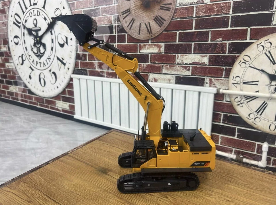 1/35 Scale LIUGONG CLG990F HD Hydraulic Excavator Diecast Model Collection Toy  - Image 2 of 4
