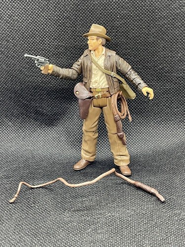 Modellino Hasbro Indiana Jones 3,75" con accessori INDY Raiders 2007 nuovo di zecca - Foto 5 di 8