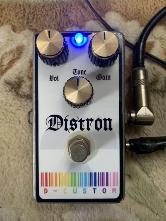 D-CUSTOM DISTRON