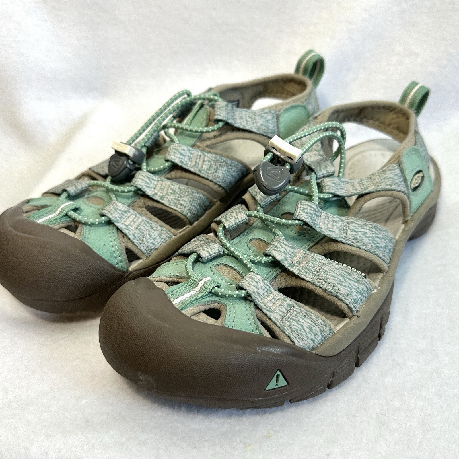 Sandali da trekking Keen Newport H2 donna 7 5 grigio verde impermeabili scarpe sportive