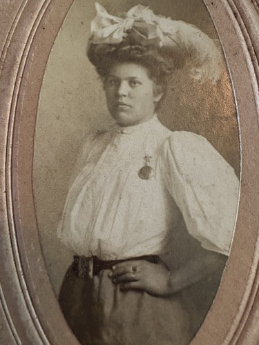 5 Photo Lot 1900’s Antique Victorian Edwardian Portraits Women Ladies Fashion - Bild 2 von 14