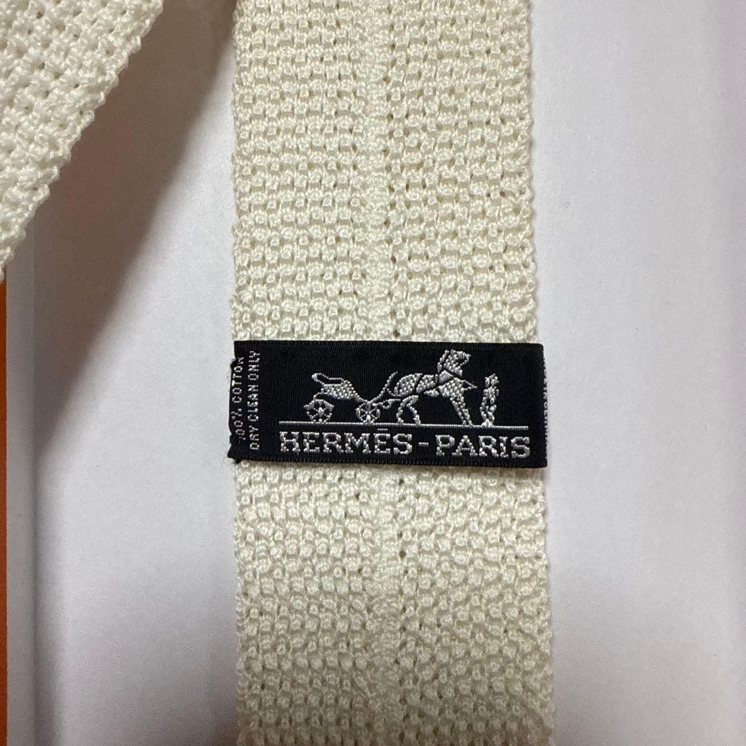 Excellent condition HERMES tie solid H pattern kn… - image 6
