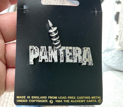 Vintage Pantera Far Beyond Driven Pin Badge On Card heavy metal Music Groove - Picture 6 of 9