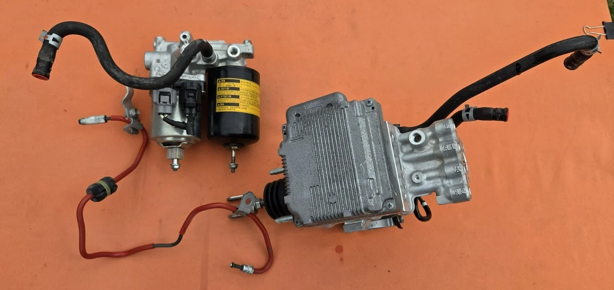 Toyota Genuine OEM Additional ABS Parts for Lexus HS250h for sale