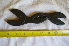 Vintage Alligator Wrench Tool Our Very Best Lot 25-23-N4