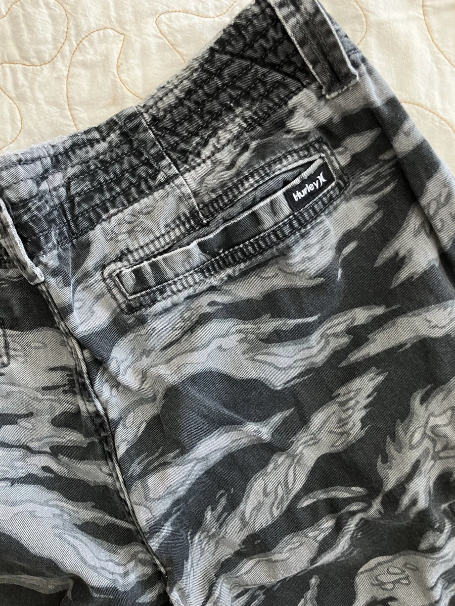 Short Sportswear Tech Fleece pour Garçon plus âgé. BE