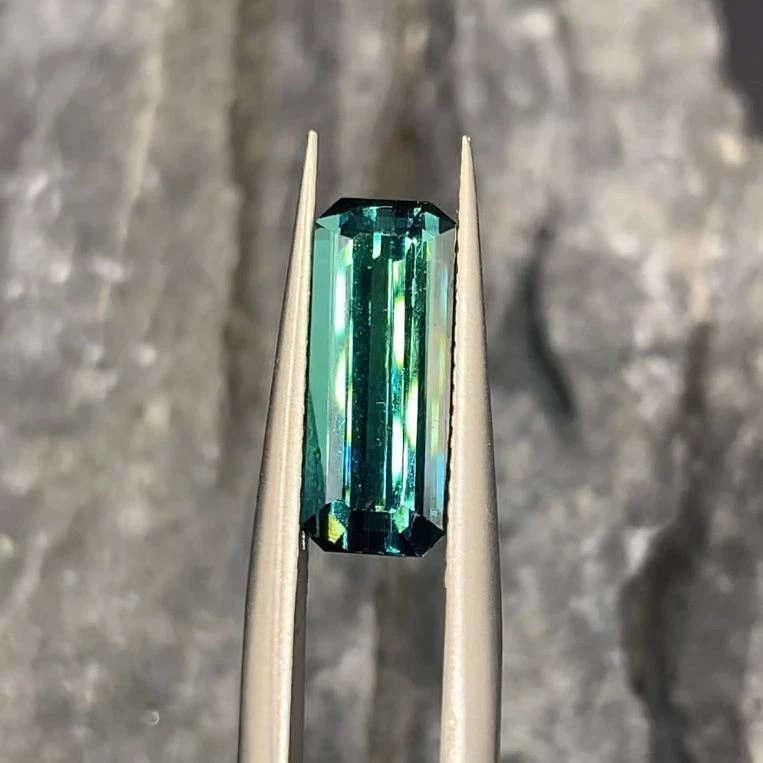 Earth Mined 1.85Ct Natural Stunning BlueGreen Teal Tourmaline October Birthstone - Image 4 of 4