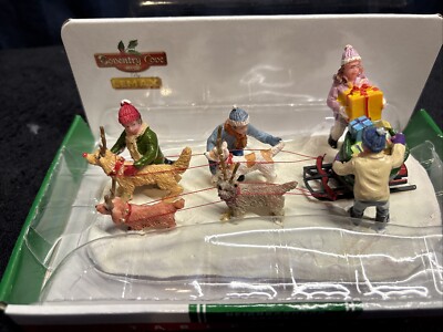 Lemax Neighborhood Santa's Village Table Accent Figure Winter Village   A76