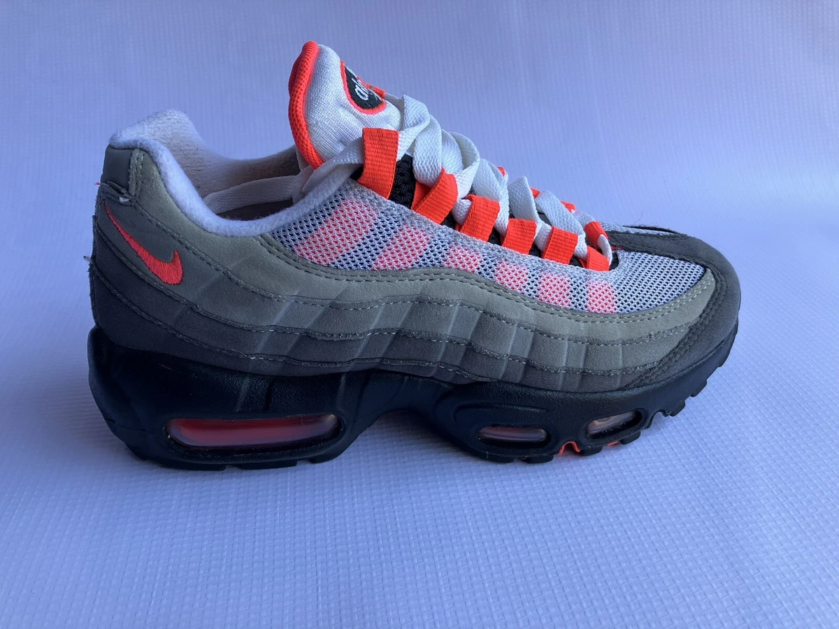 NIKE AIR MAX 95 OG SOLAR RED AT2865 100 Size 3.5 Womens 5