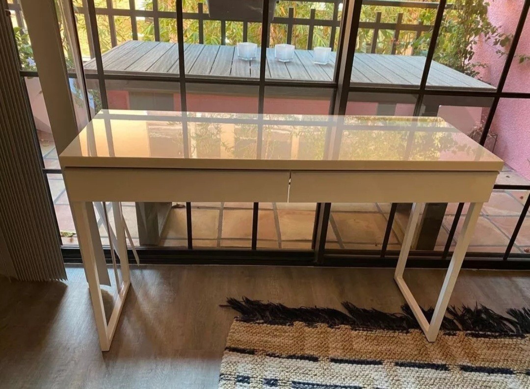 IKEA BESTÅ BURS Desk / Console Table in high gloss white New
