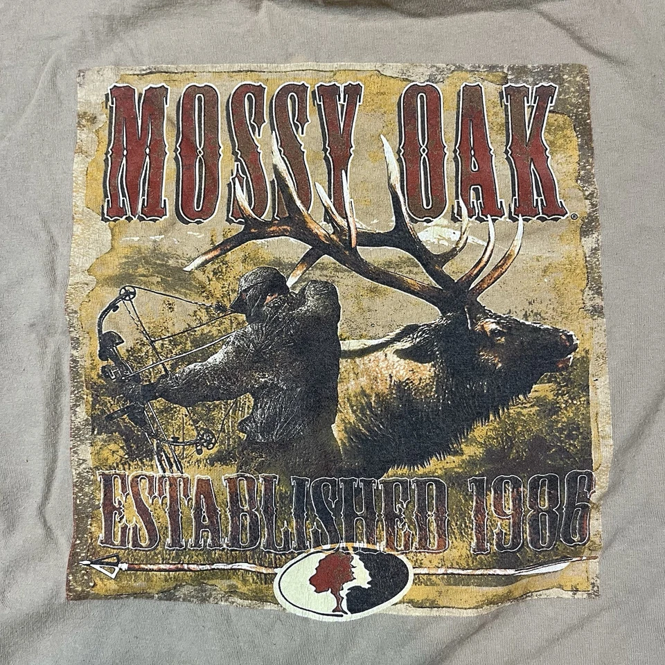 Men’s Mossy Oak Bow Hunting T-Shirt Size 3XL - Image 3 of 4