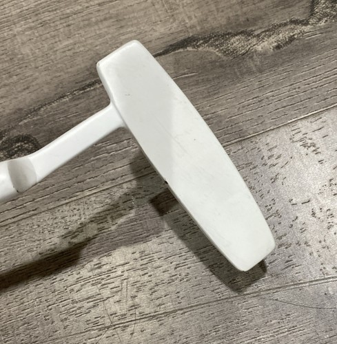 MacGregor Tourney MT Jr Putter 31.5" Junior RH - Picture 8 of 10
