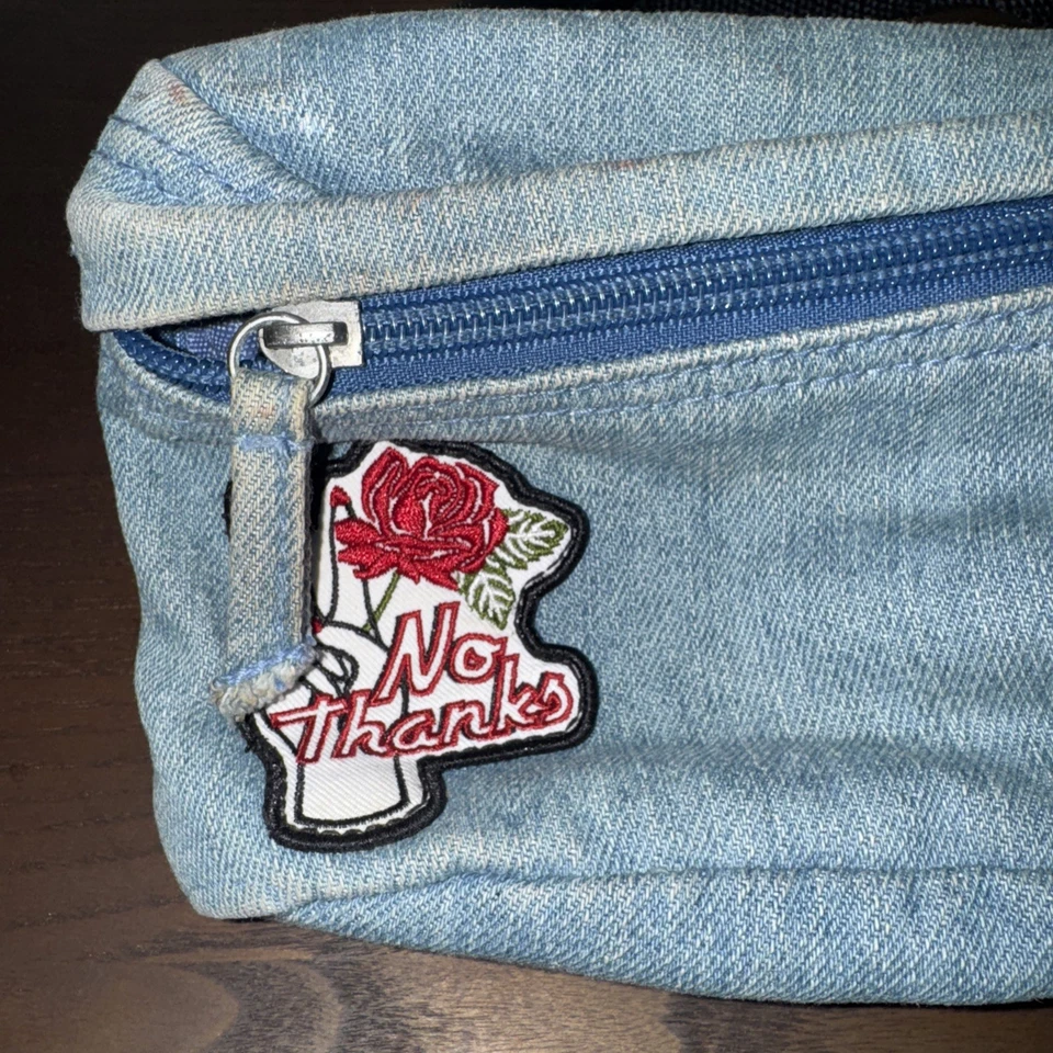 Vans Faded Denim Bum Bag, Waist Bag, Fanny PAC, Travel Festival Holiday - Image 3 of 4