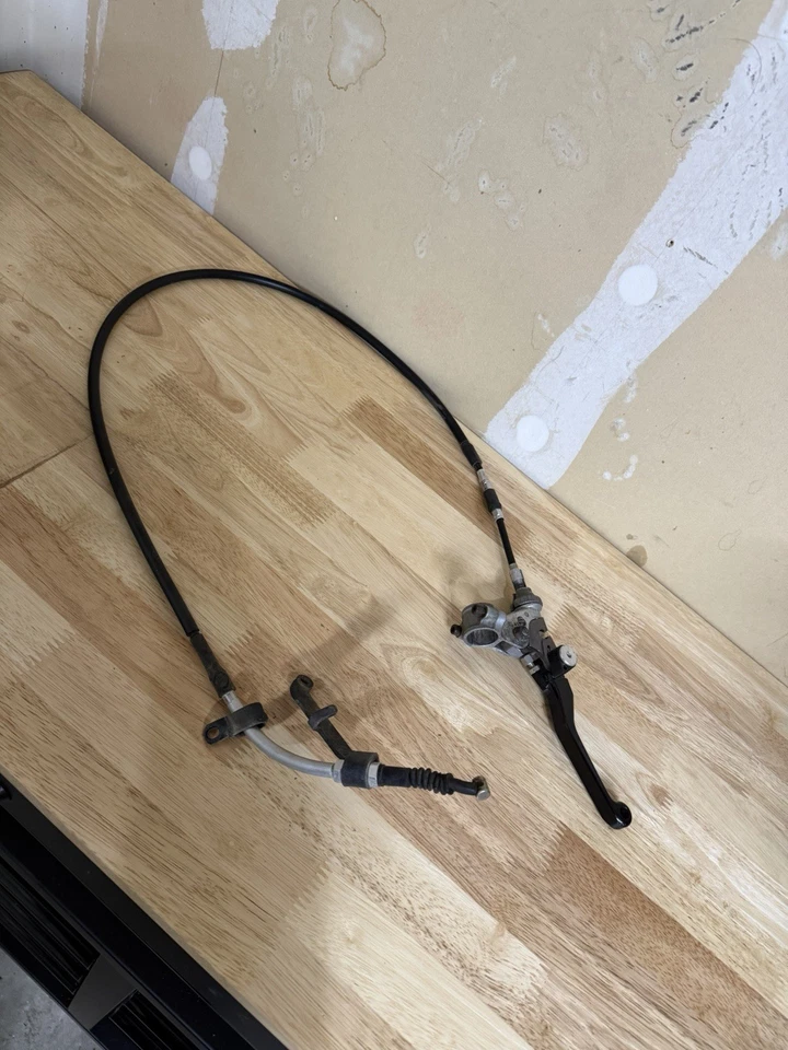 **2009-15 KAWASAKI KX450F** MONTAJE DE CABLE Y PERCHA DE EMBRAGUE** Foto 3 de 4