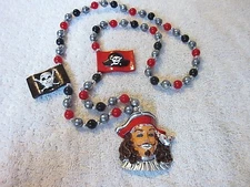 "CAPTAIN MORGAN" PIRATE FLAGS MARDI GRAS NECKLACE PARTY GASPARILLA RUM (B303)