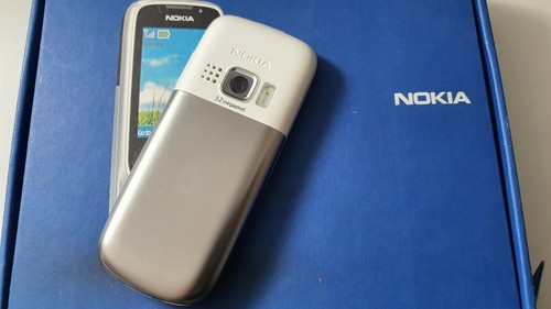 Nokia Classic 6303 - Steel White (Unlocked) Mobile Phone - Afbeelding 3 van 5