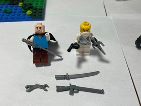 2013 LEGO Creator 3 In 1 Treehouse 31010 INCOMPLETE w/ Extra Pieces Minifigs