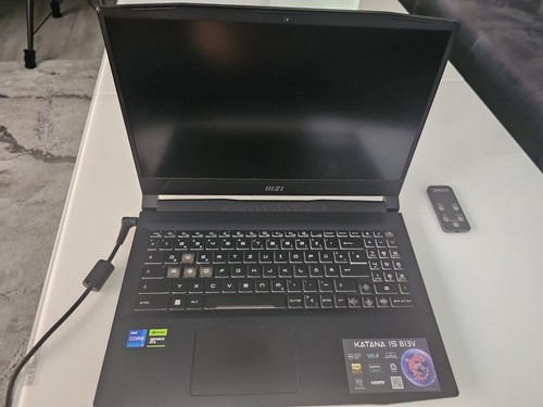 Gaming Laptop MSI Katana B13VFK-081 15.6 1TB SSD RTX 4060 16GB DDR5 I7 144HZ - Bild 2 von 8
