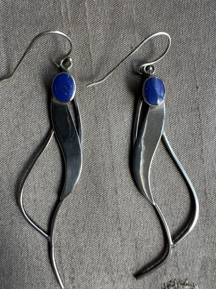 "Hermosos pendientes hechos a mano de plata de ley de lapislázuli de 3"" L" Foto 3 de 4