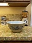 Vtg 70s Pyrex Homestead #402 Mixing 1.5 Qt Nesting Bowl EUC Blue & Tan Speckled