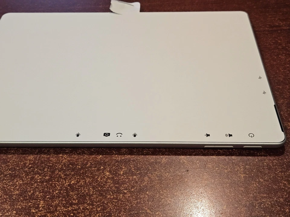 NEW Microsoft Surface Pro 11 Snapdragon X Plus 16GB RAM, 512GB SSD, Model 2076 - Image 4 of 4