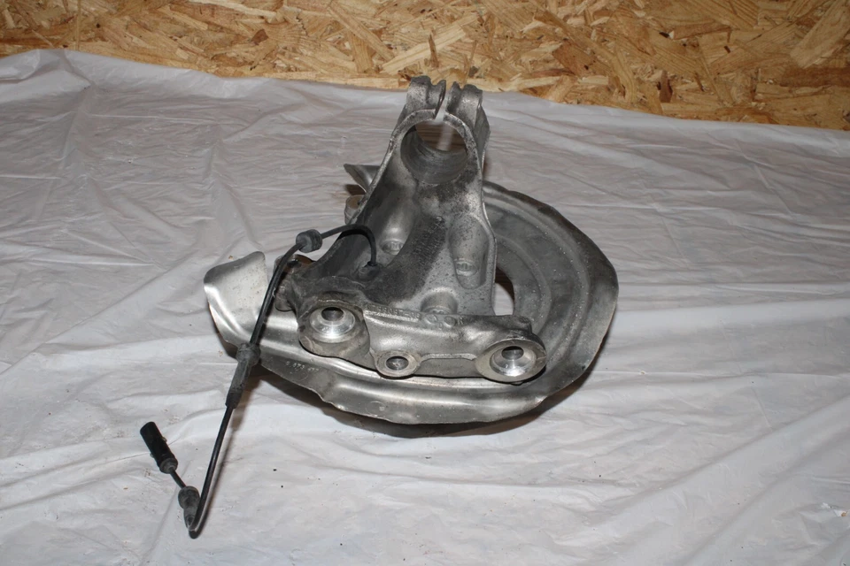 Portador de buje de husillo de rueda delantera izquierda OEM BMW F32 F33 F36 435i 428i 2014-2016 Foto 4 de 4