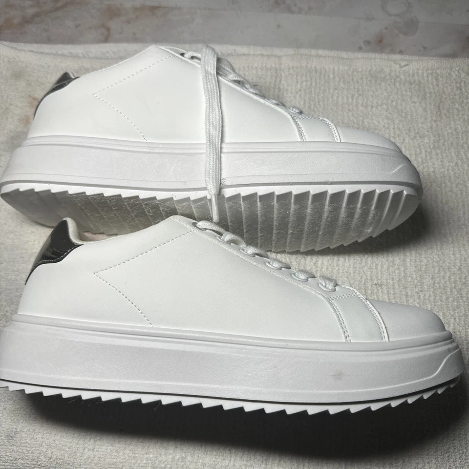 Madden Girl Josiiee White Paris Platform Sneakers women 9 Brand New White/silv - Image 2 of 4