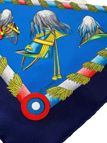 Vintage Hermes Women's Silk Scarf "L'ARMÉE IMPÉRIALE RUSSE DE 1816 A 191" 90x90 - Picture 12 of 20