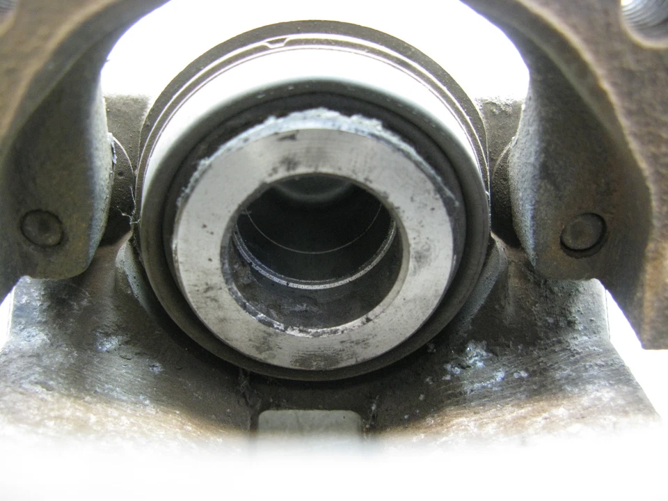 04-10 Pinza de freno trasera izquierda derecha bmw e60 525i 530i 528i 535i XI 52218 Foto 3 de 4