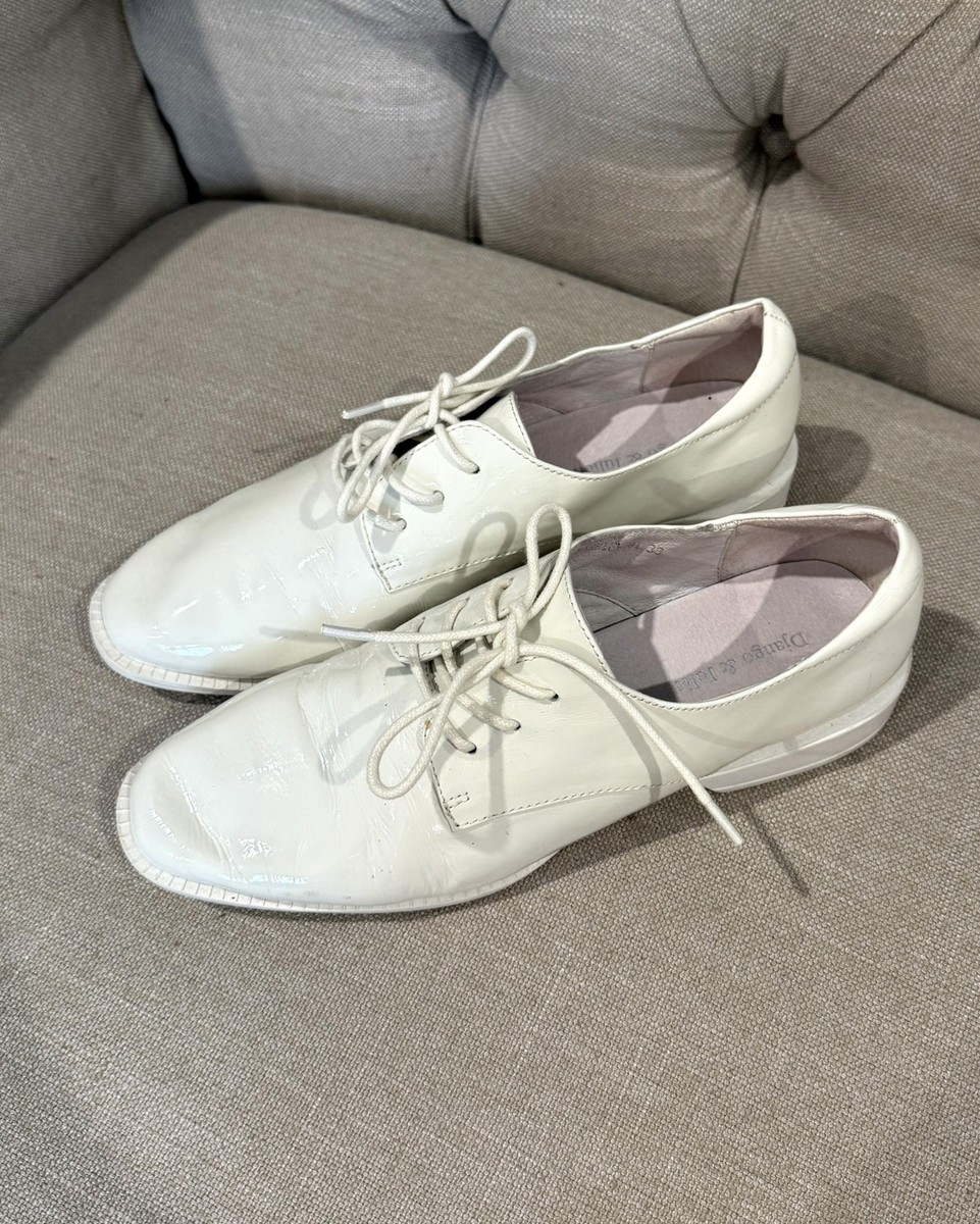 DJANGO & JULIETTE Barrick Dj White Patent Leather Size 38 RRP $138