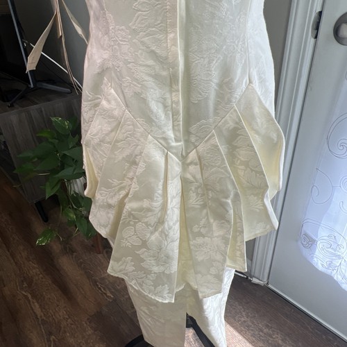 Neu mit Etikett Scott McClintock Jessic McClintock Brautkleid Spitze Fischschwanz Gr. 10 cremefarben - Bild 6 von 16