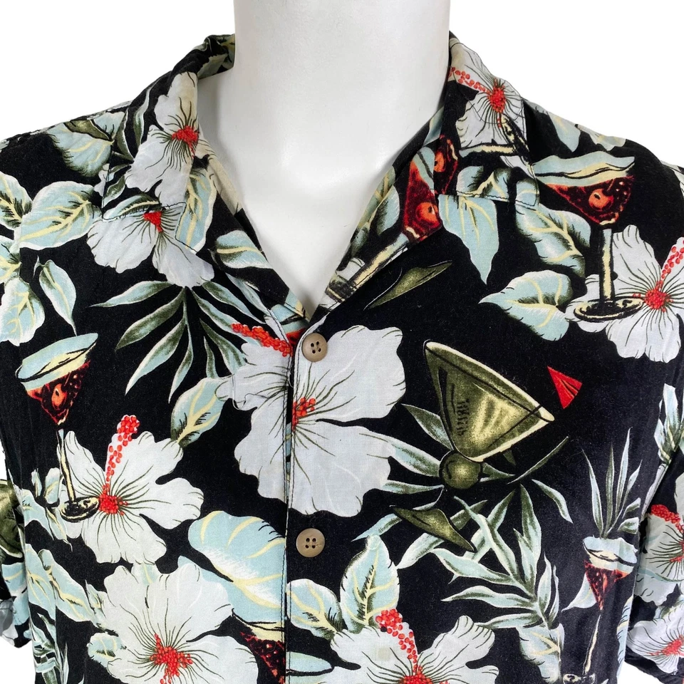 Camisa hawaiana Malibu Dreams grande floral cócteles flores de hibisco Foto 2 de 4