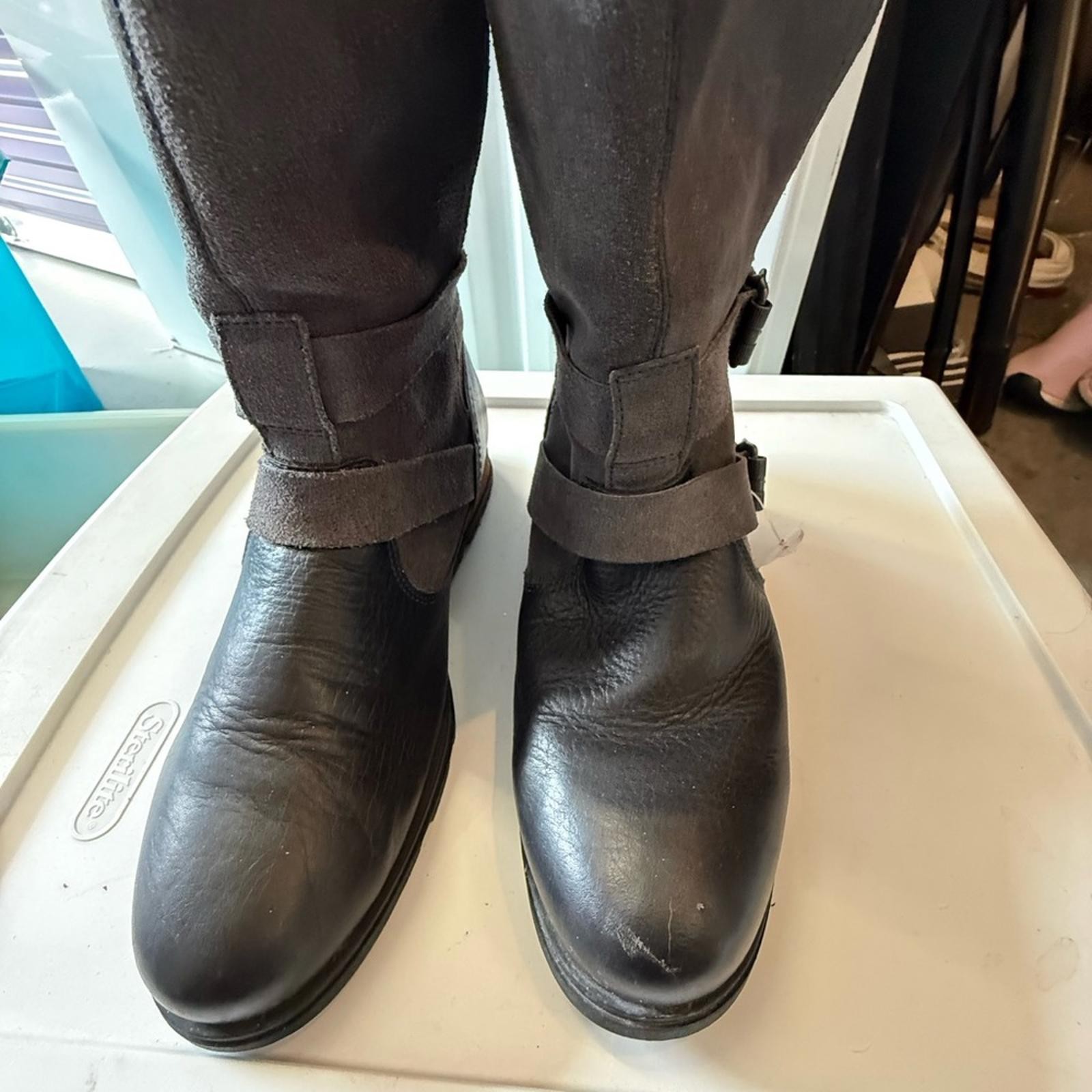's Classic Black Leather Boots
