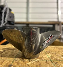 Mercury Mirage Plus 25P, 3 blade-stainless steel-no hub, Right Hand