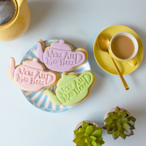 We're All Mad Here Teapot cookie cutter | Alice's Adventures in Wonderland party - Picture 3 of 6