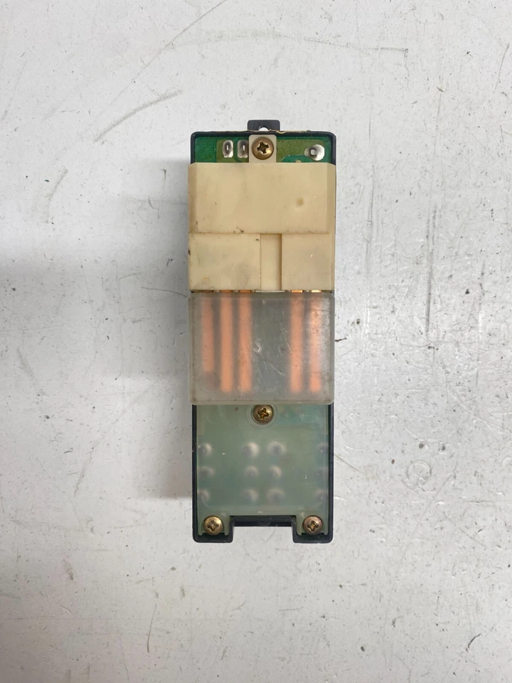 Interruptor de control de ventana del lado del conductor delantero izquierdo Mazda 929 1992 OEM Foto 4 de 4