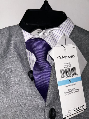 Boys Suit Size 5 - Picture 3 of 5