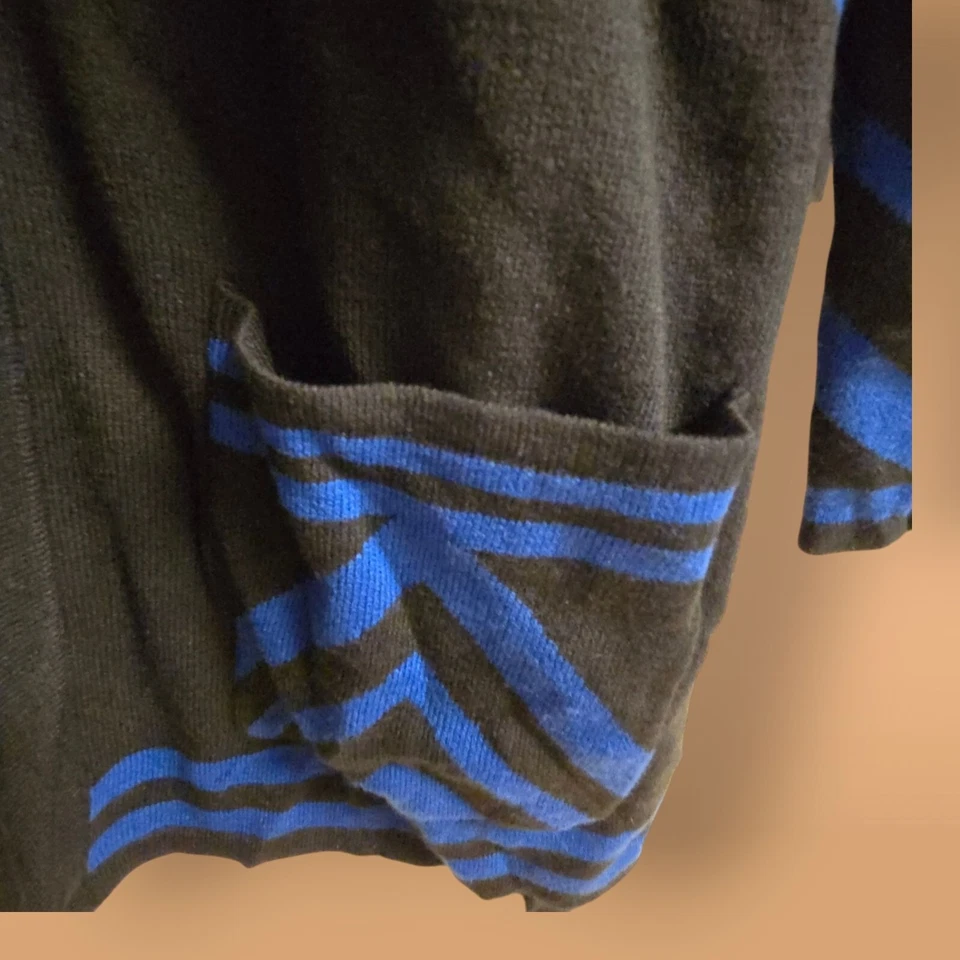 Cárdigan suéter con cinturón Dennis By Dennis Basso XL azul y negro tejido geométrico Foto 4 de 4