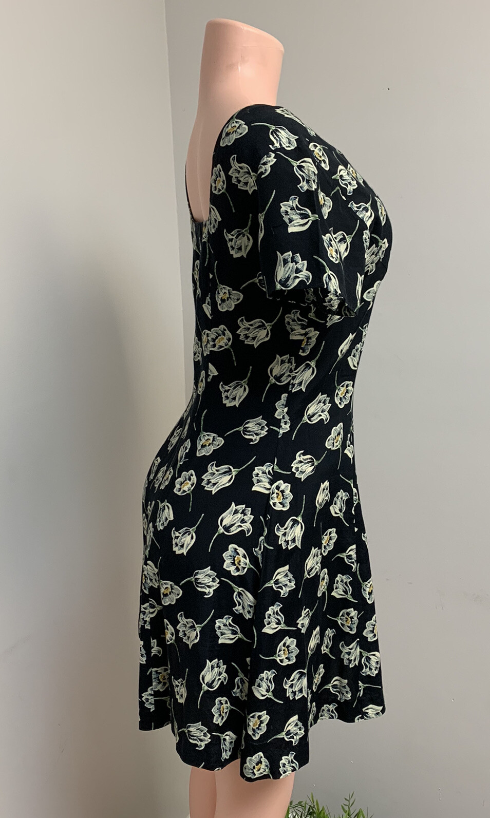 Picture 2 of 5