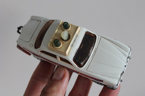 Matchbox K-66 Police JAGUAR XJ12 Diecast Car 5.2” Toy USED Superkings - Picture 8 of 9