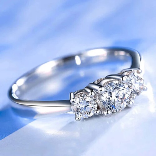2,00 CT. ANELLO TRILOGY ORO BIANCO 18 KT TIT 750 CON BRILLANTI, DIAMOND RING - Foto 5 di 15