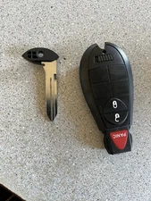 One 2013 2014 2015 2016 2017 2018 Dodge Ram 1500 2500 3500 Remote Key Fob
