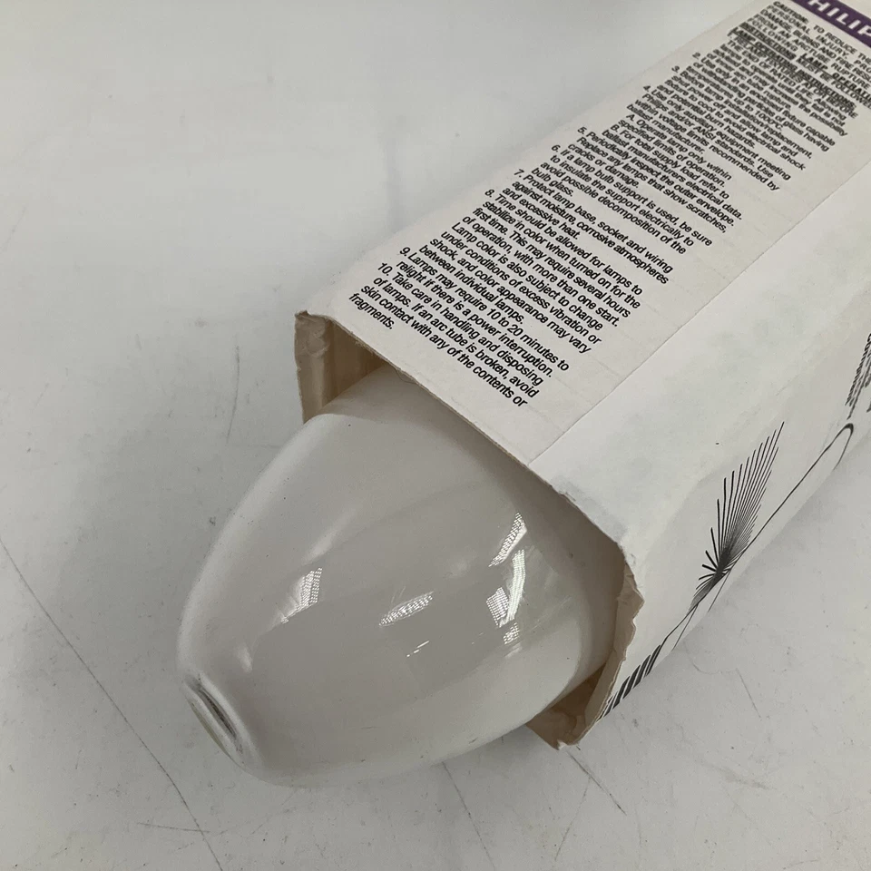 Philips MHC50/U/M/3K ELITE 50-watt Master Color ED17 Metal Halide Light Bulb - Image 3 of 4