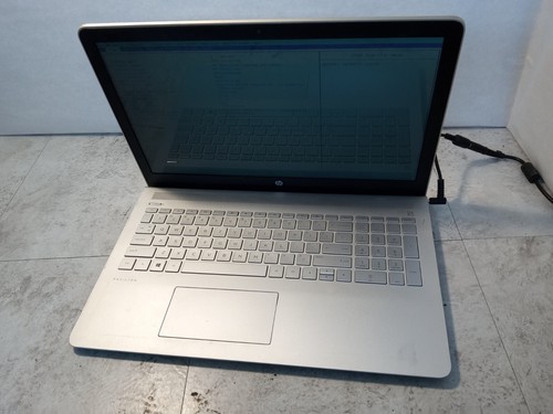 HP Pavilion 15-CD075NR 15.6" Laptop AMD A12-9720P Radeon R7 GRAPHICS *READ* -FM