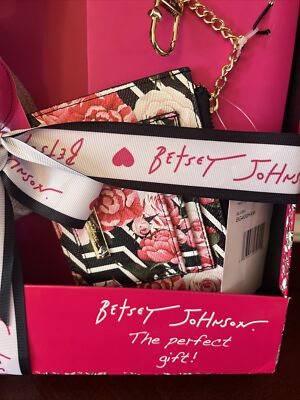 Betsey Johnson Blush Hat And Floral Card Case Wallet Gift  display picture 2