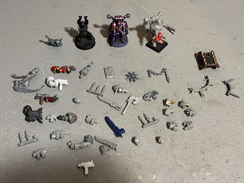 A23313 WARHAMMER 40K CHAOS SPACE MARINES CSM BITS LOT NURGLING TANK SPIKES ARMS