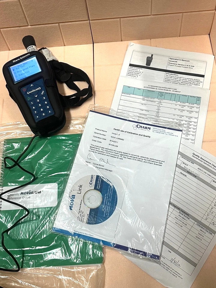 Sistema de detección de luminómetro Charm novaLUM Pocket Swab Plus en caja Foto 3 de 4