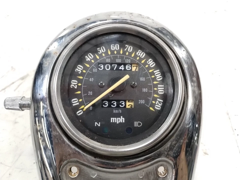 2000 Kawasaki Vulcan VN800 B velocímetro medidor de velocidade e montagem no console do tanque - Imagem 2 de 4